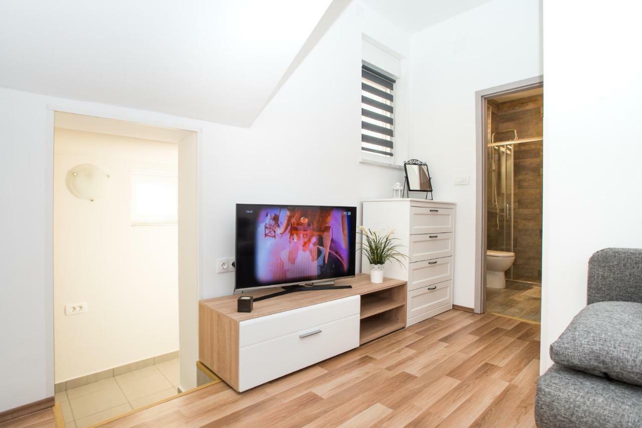 קראליביצה Apartments Omorfia מראה חיצוני תמונה