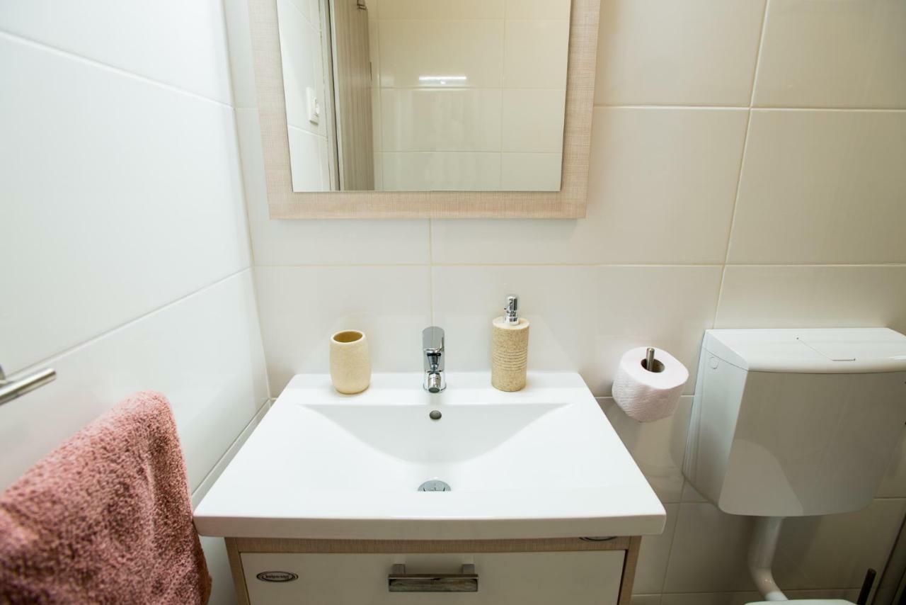 קראליביצה Apartments Omorfia מראה חיצוני תמונה