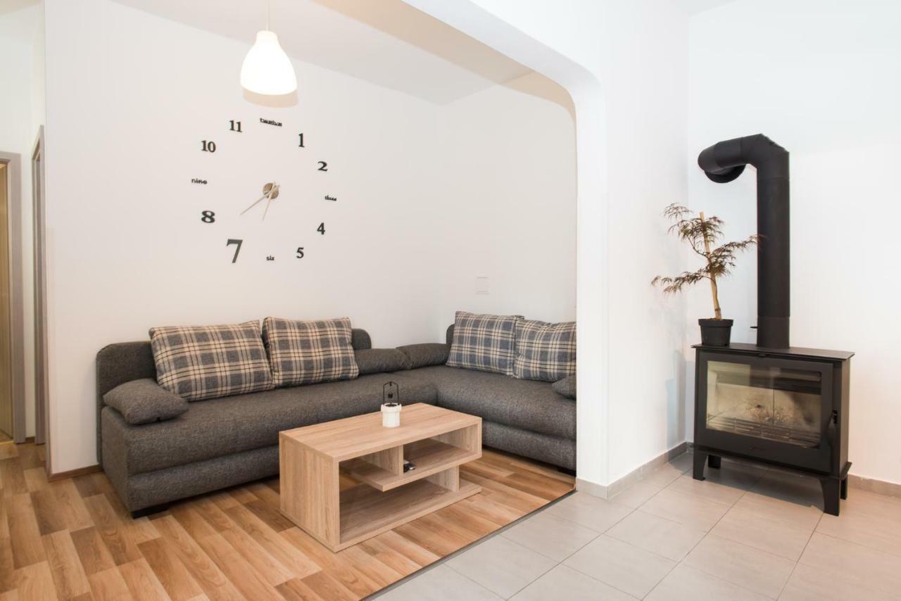 קראליביצה Apartments Omorfia מראה חיצוני תמונה
